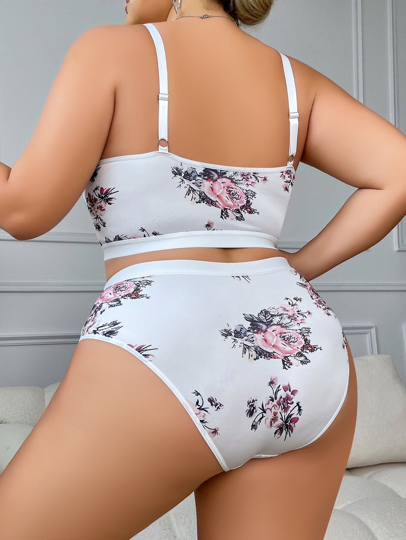 SHAPMAMA™ Plus-size Lace Floral Lingerie Set